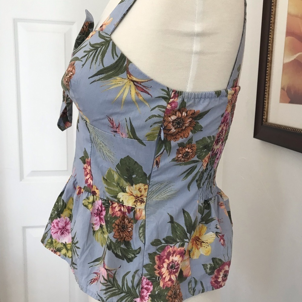 Floral Top - Picture 3 of 4